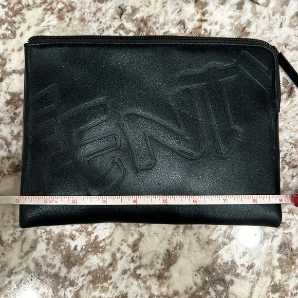 New Fenty Beauty 4 piece makeup set with black cosmetic bag - Picture 5 of 12